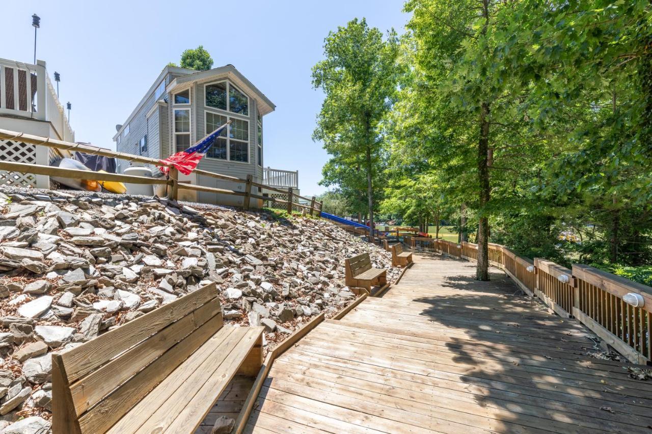 Halesford Harbour Resort - Smith Mountain Lake Moneta Luaran gambar