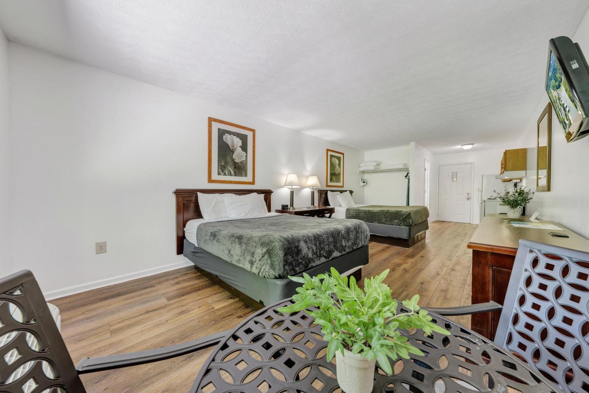 Halesford Harbour Resort - Smith Mountain Lake Moneta Luaran gambar